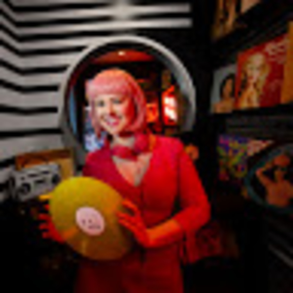 Meet your Posher, Dj darla